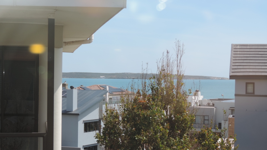 3 Bedroom Property for Sale in Calypso Beach Western Cape